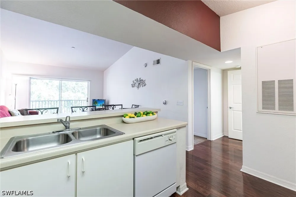 Key Royal Circle #1036 Naples, FL 34119