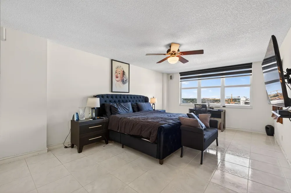 1149 Hillsboro Mile #1007 Hillsboro Beach, FL 33062