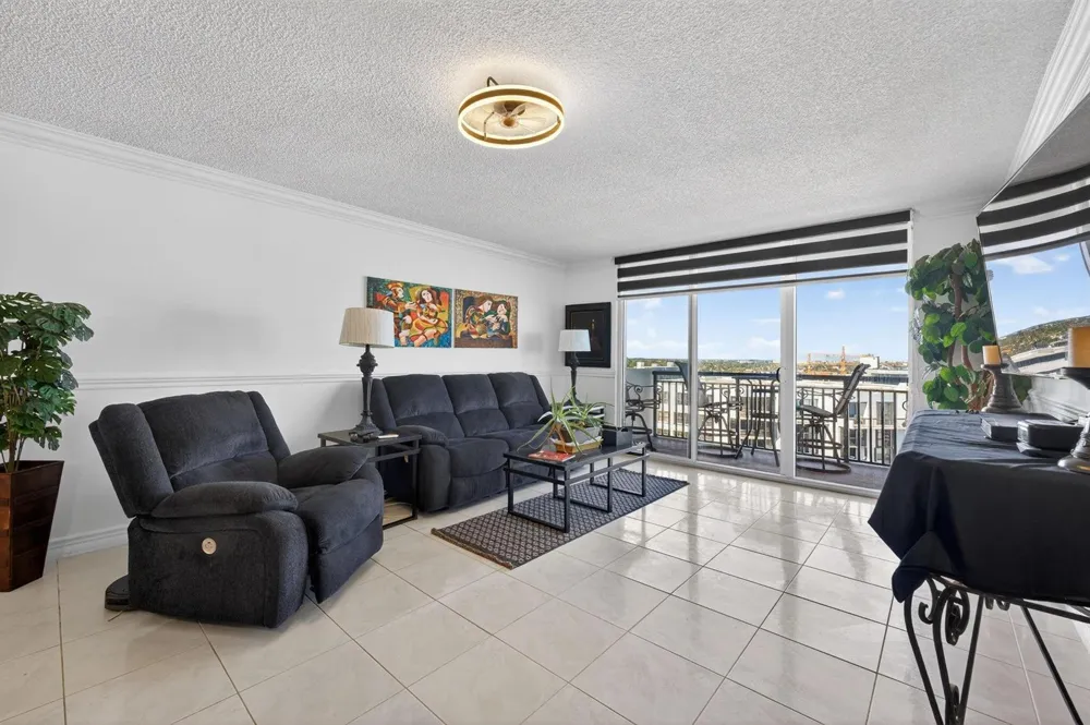 1149 Hillsboro Mile #1007 Hillsboro Beach, FL 33062