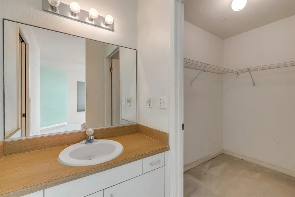 2706 Annette Street 