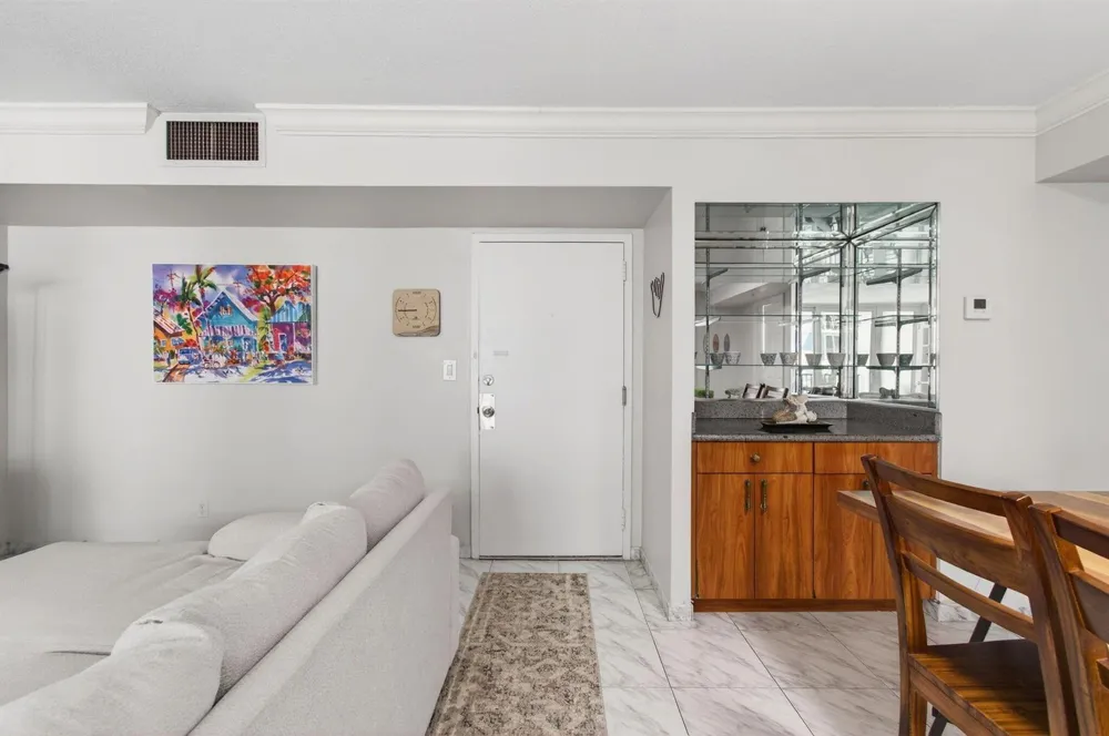 1239 Hillsboro Mile #403 Hillsboro Beach, FL 33062