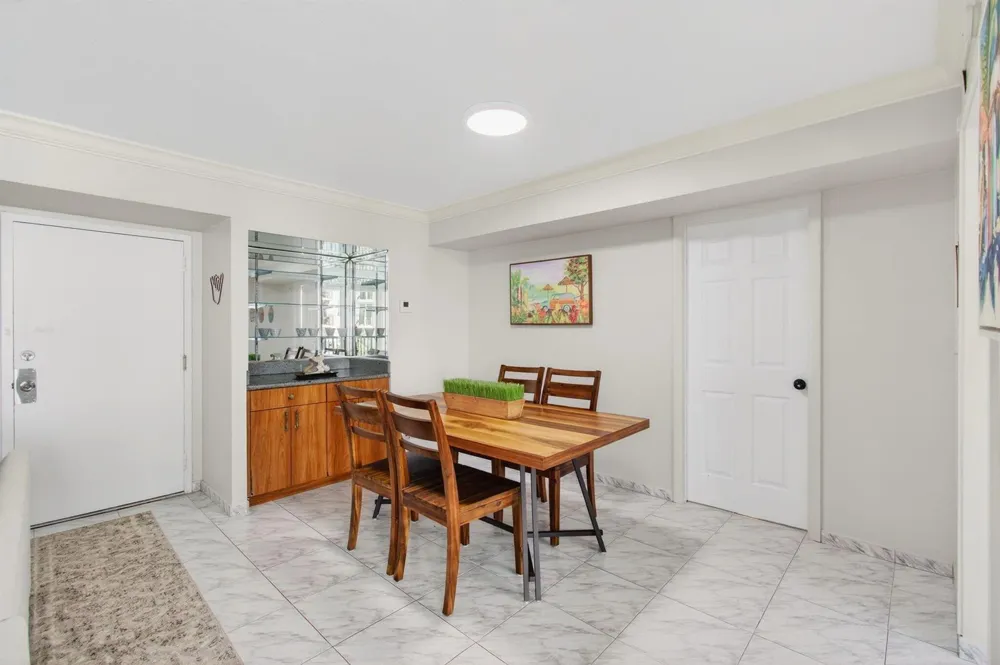 1239 Hillsboro Mile #403 Hillsboro Beach, FL 33062