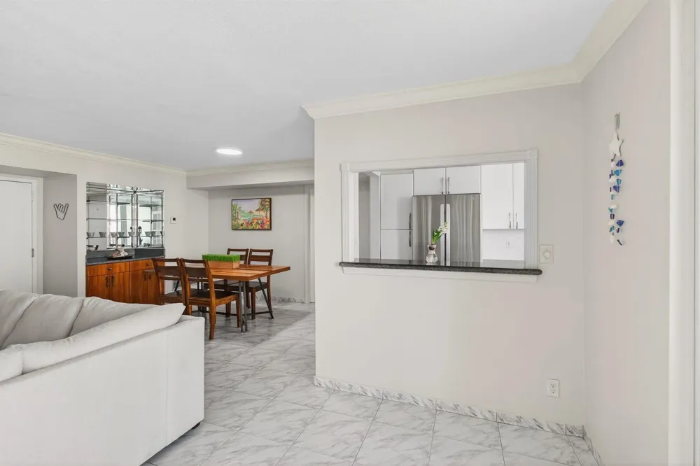 1239 Hillsboro Mile #403 Hillsboro Beach, FL 33062