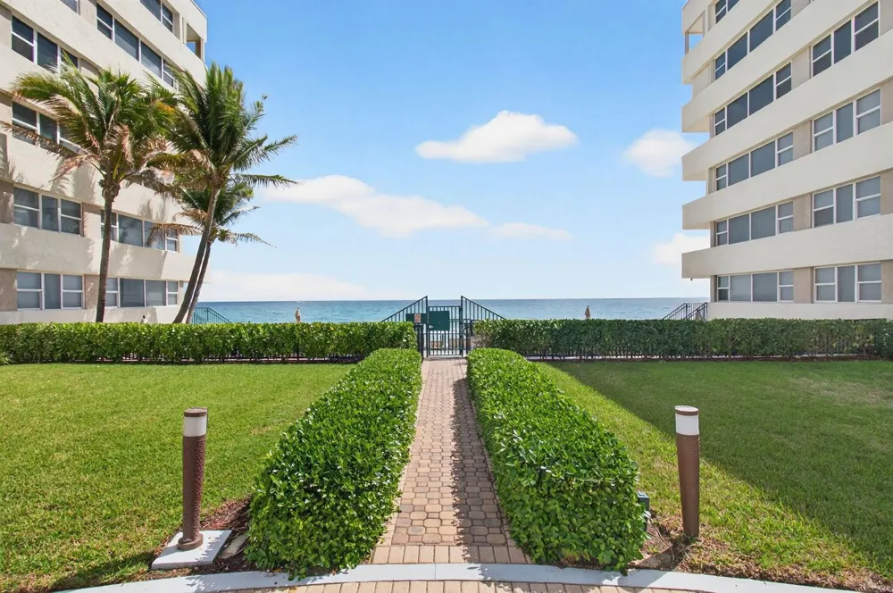 1239 Hillsboro Mile #403 Hillsboro Beach, FL 33062