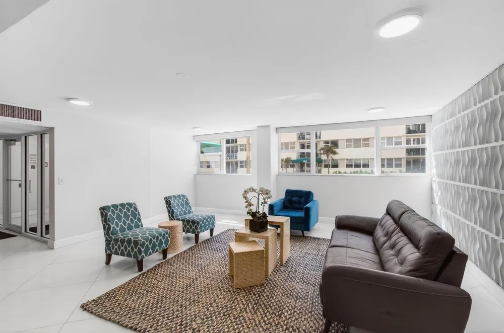 1239 Hillsboro Mile #403 Hillsboro Beach, FL 33062