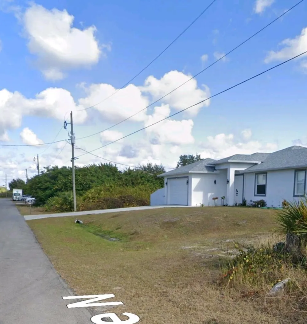 6006 Flora Avenue Lehigh Acres, FL 33971
