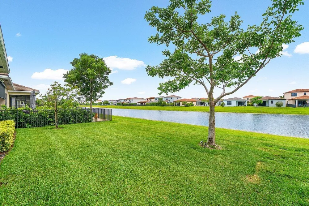 16070 Key Biscayne Lane Westlake, FL 33470
