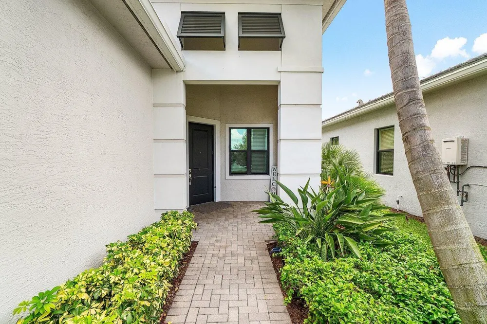 16070 Key Biscayne Lane Westlake, FL 33470