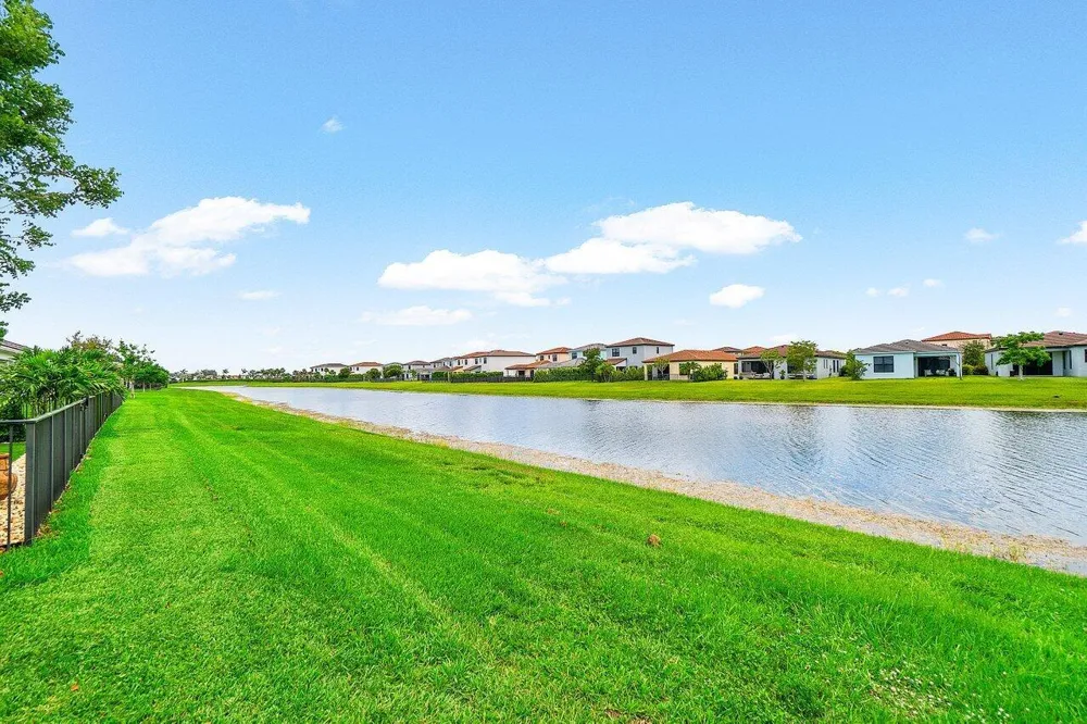 16070 Key Biscayne Lane Westlake, FL 33470
