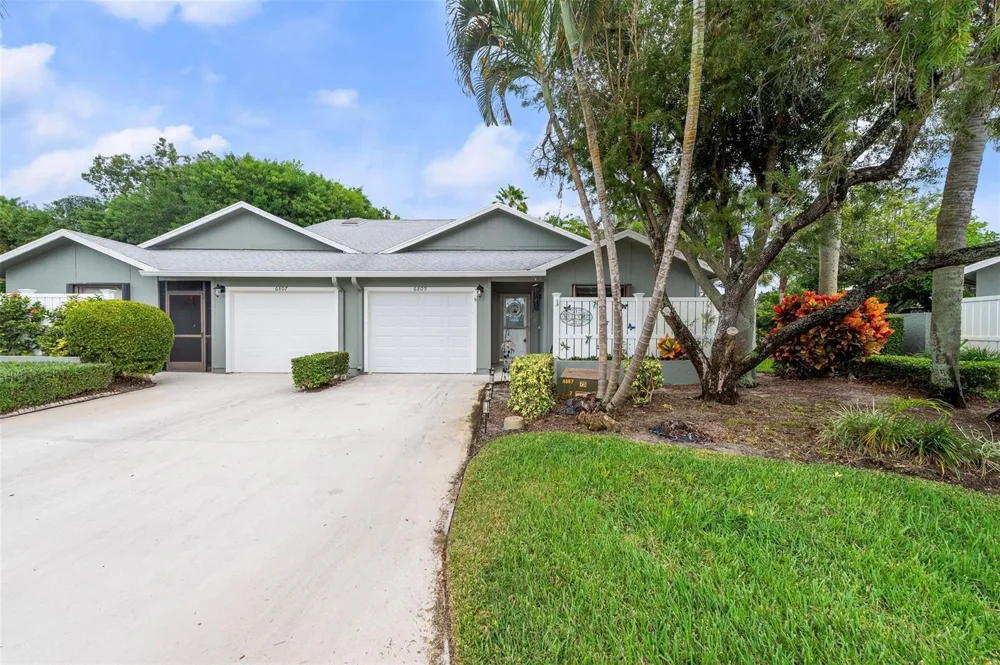 6809 SE Yorktown Drive Hobe Sound, FL 33455