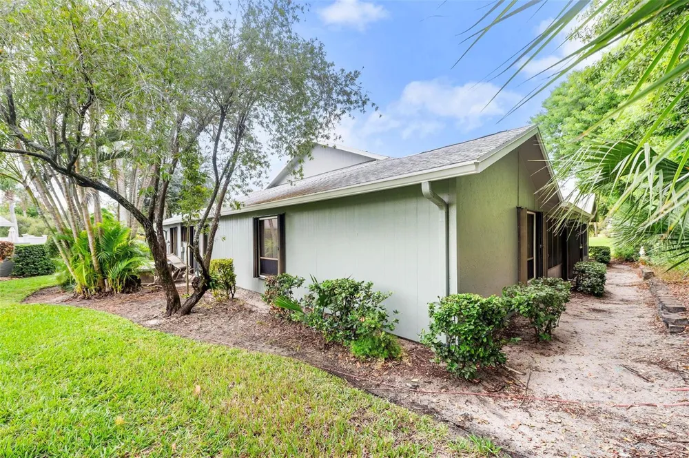 6809 SE Yorktown Drive Hobe Sound, FL 33455