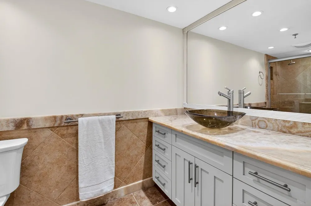 4605 S Ocean Boulevard #5a Highland Beach, FL 33487
