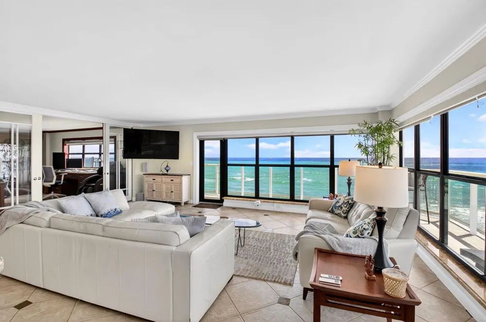 4605 S Ocean Boulevard #5a Highland Beach, FL 33487