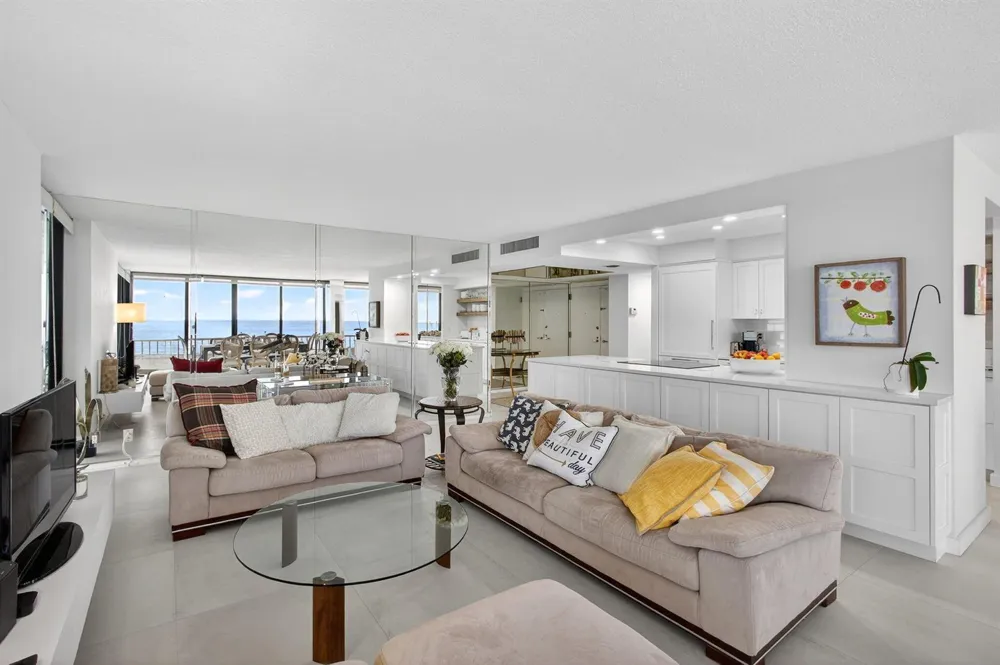 5540 Ocean Drive #14b Singer Island, FL 33404