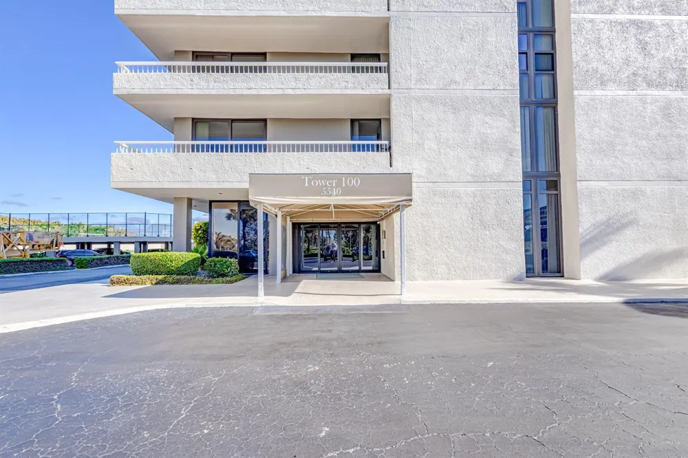 5540 Ocean Drive #14b Singer Island, FL 33404