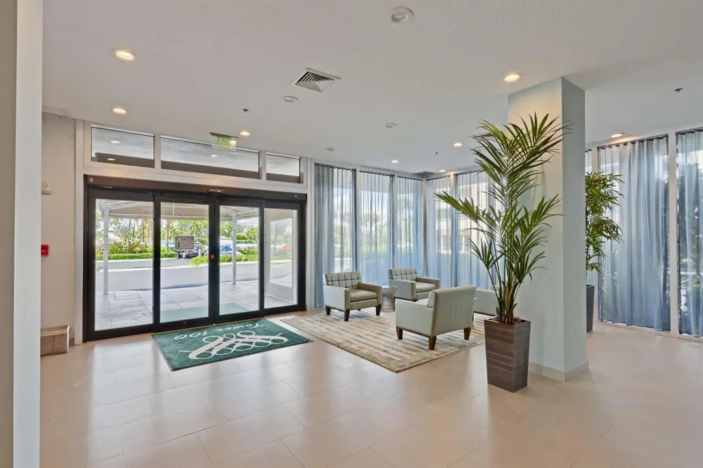 5540 Ocean Drive #14b Singer Island, FL 33404