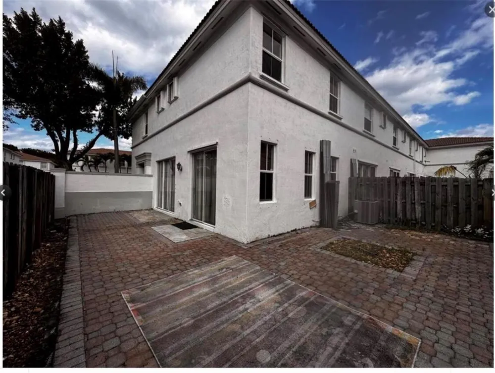 15746 SW 41st Street Miramar, FL 33027
