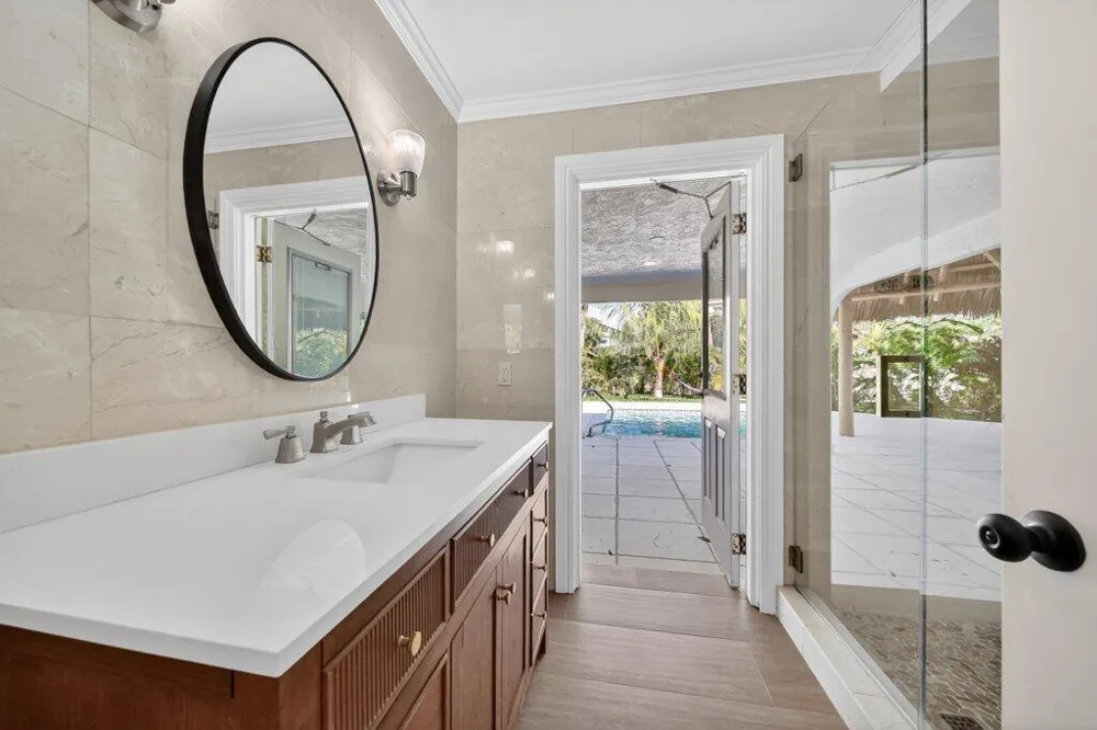 37 E High Point Road Sewalls Point, FL 34996
