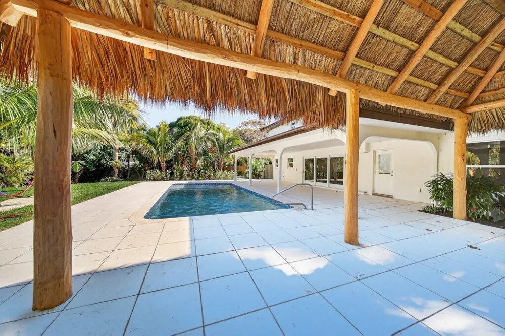 37 E High Point Road Sewalls Point, FL 34996