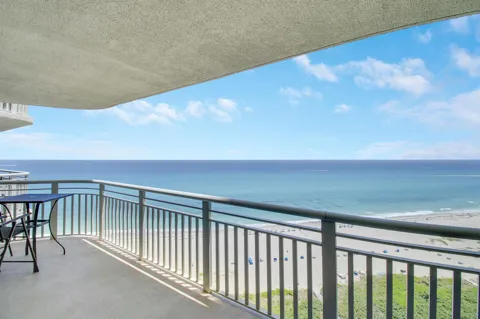 3000 Ocean Drive #23d