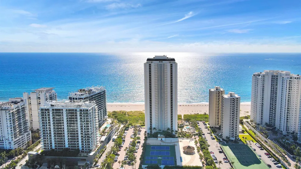 3000 Ocean Drive #23d Singer Island, FL 33404