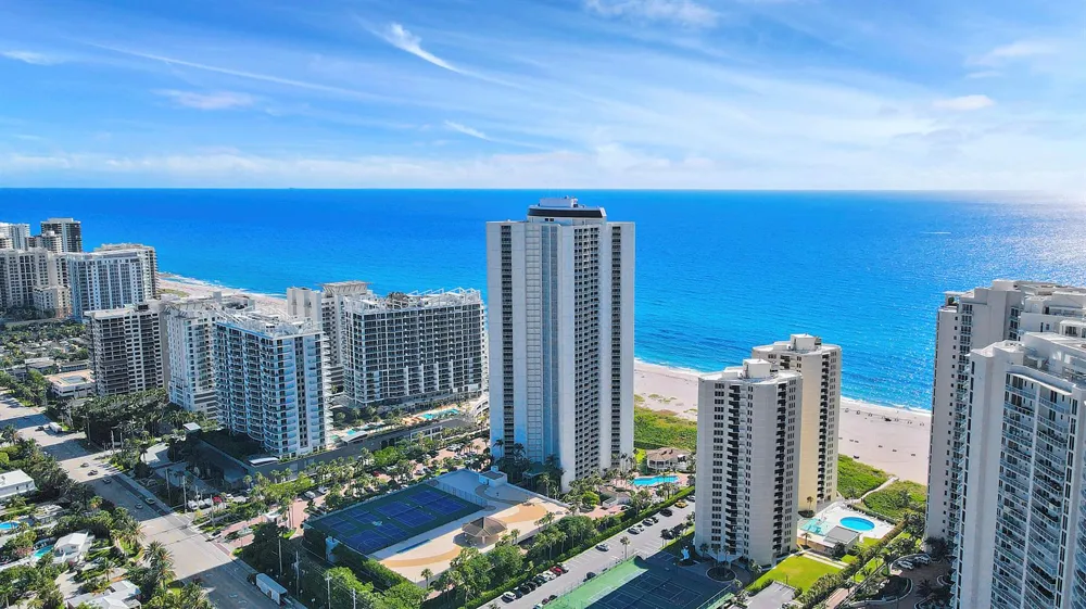3000 Ocean Drive #23d Singer Island, FL 33404