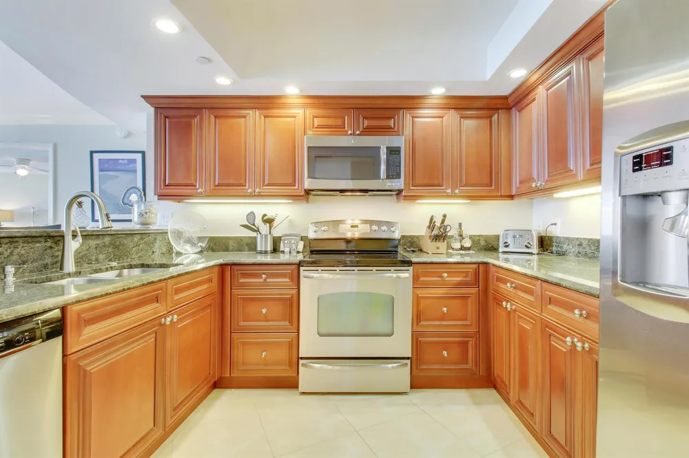 3000 Ocean Drive #23d Singer Island, FL 33404