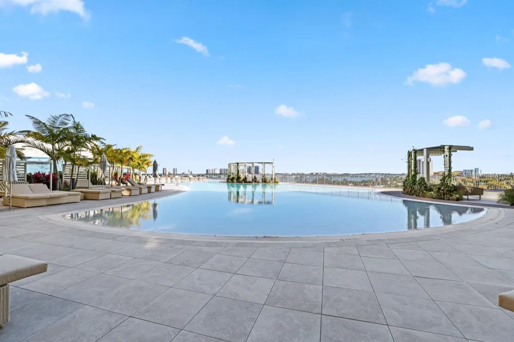 220 Lake Shore Drive #1125 Lake Park, FL 33403