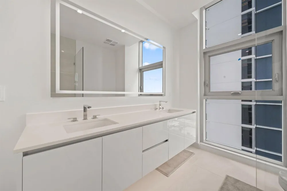 220 Lake Shore Drive #1125 Lake Park, FL 33403