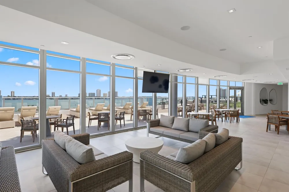 220 Lake Shore Drive #1125 Lake Park, FL 33403