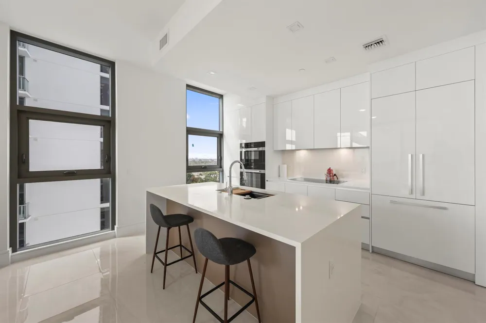 220 Lake Shore Drive #1125 Lake Park, FL 33403
