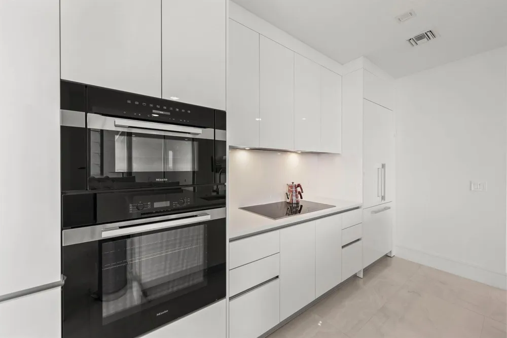220 Lake Shore Drive #1125 Lake Park, FL 33403