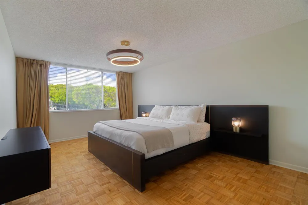 102 Half Moon Circle #G2 Hypoluxo, FL 33462