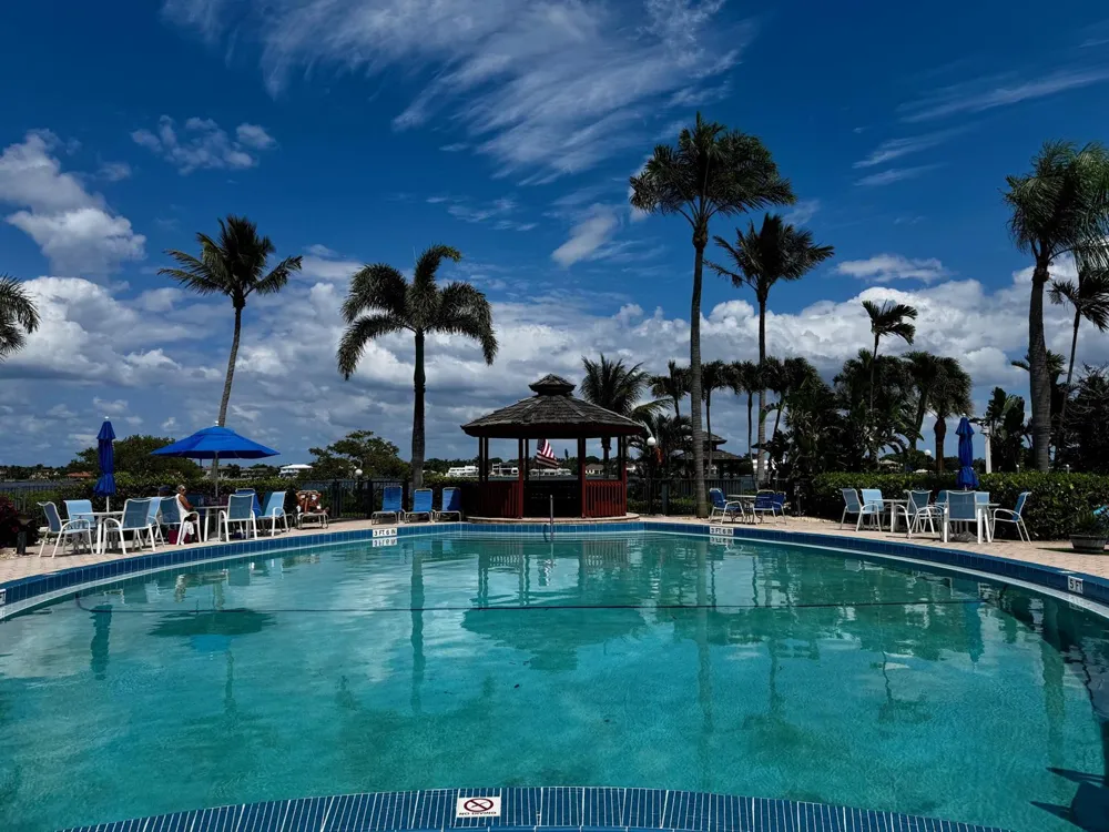 102 Half Moon Circle #G2 Hypoluxo, FL 33462