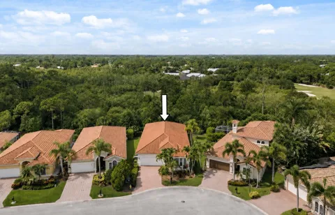879 SW Pebble Lane