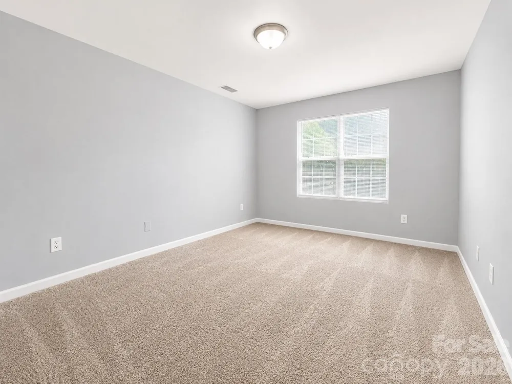 9815 Treeside Lane Matthews, NC 28105