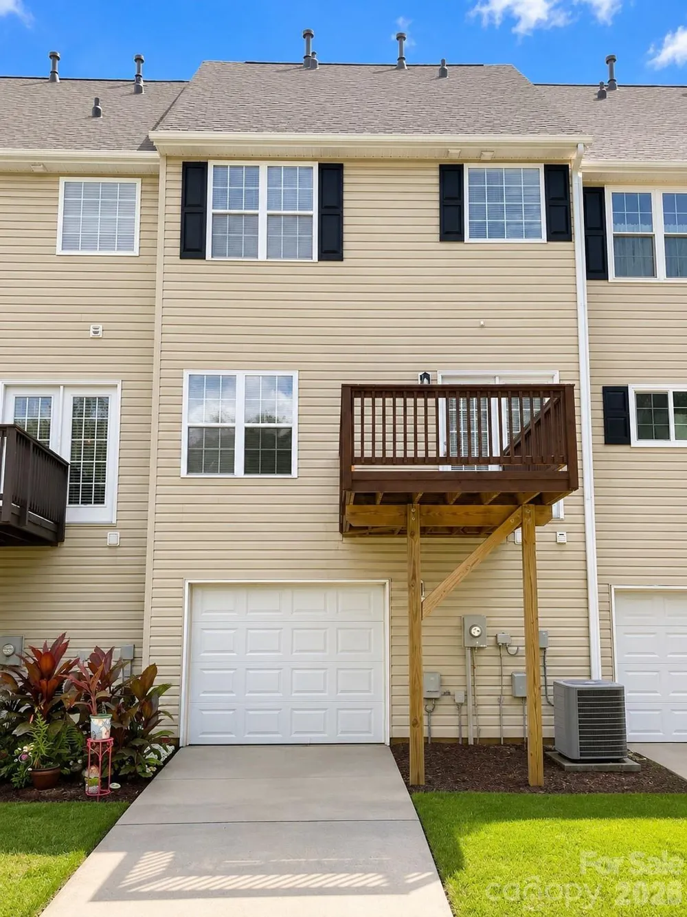 9815 Treeside Lane Matthews, NC 28105