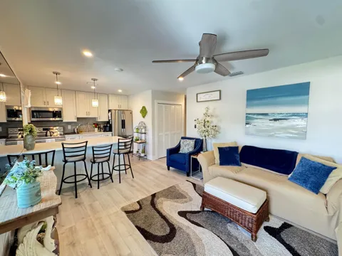 5505 Ocean Boulevard #2-204