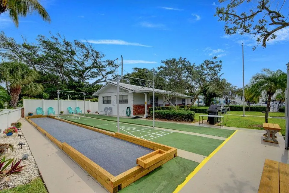 5505 Ocean Boulevard #2-204 Ocean Ridge, FL 33435