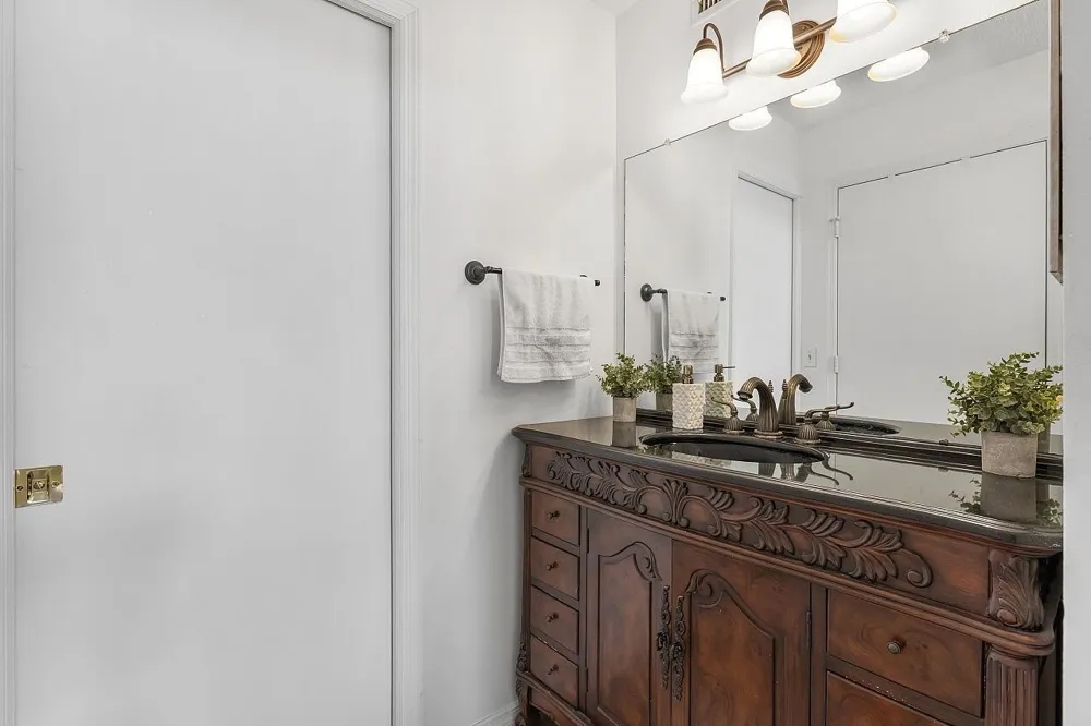 1965 Westminster Circle #6 Vero Beach, FL 32966