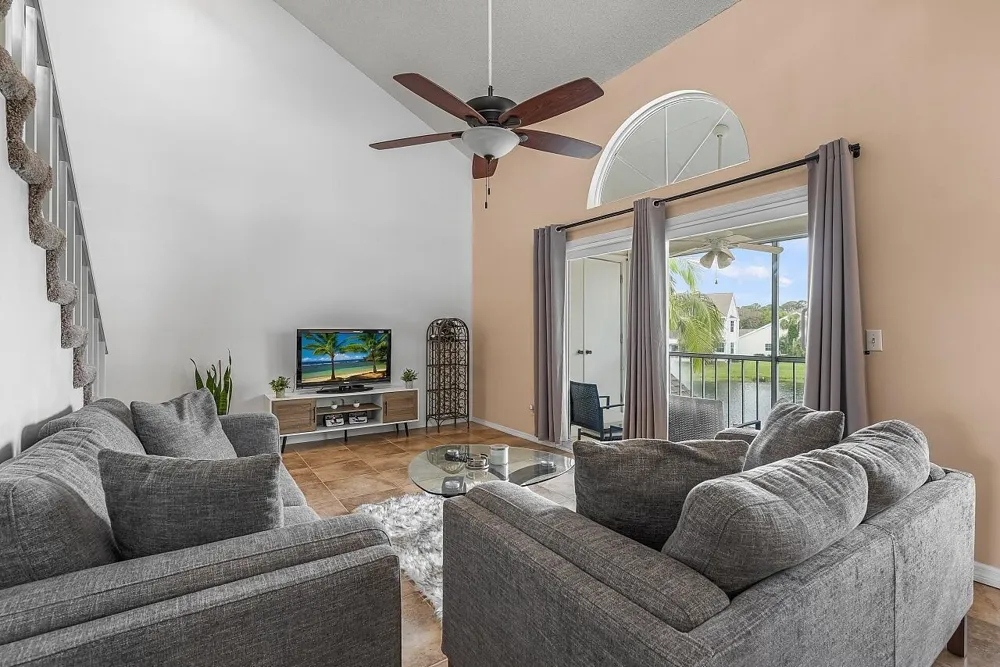 1965 Westminster Circle #6 Vero Beach, FL 32966