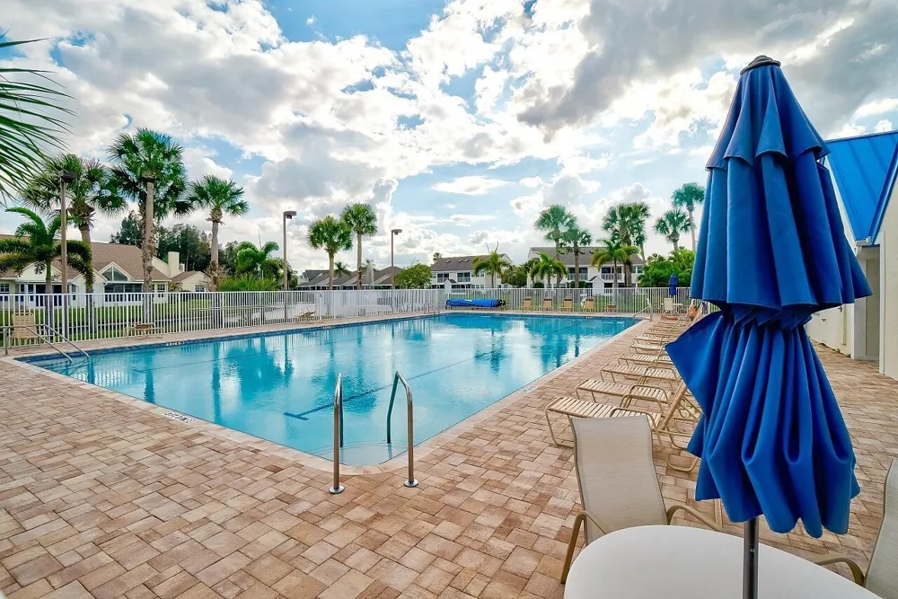 1965 Westminster Circle #6 Vero Beach, FL 32966