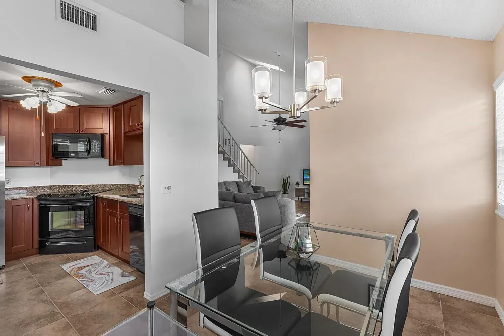 1965 Westminster Circle #6 Vero Beach, FL 32966
