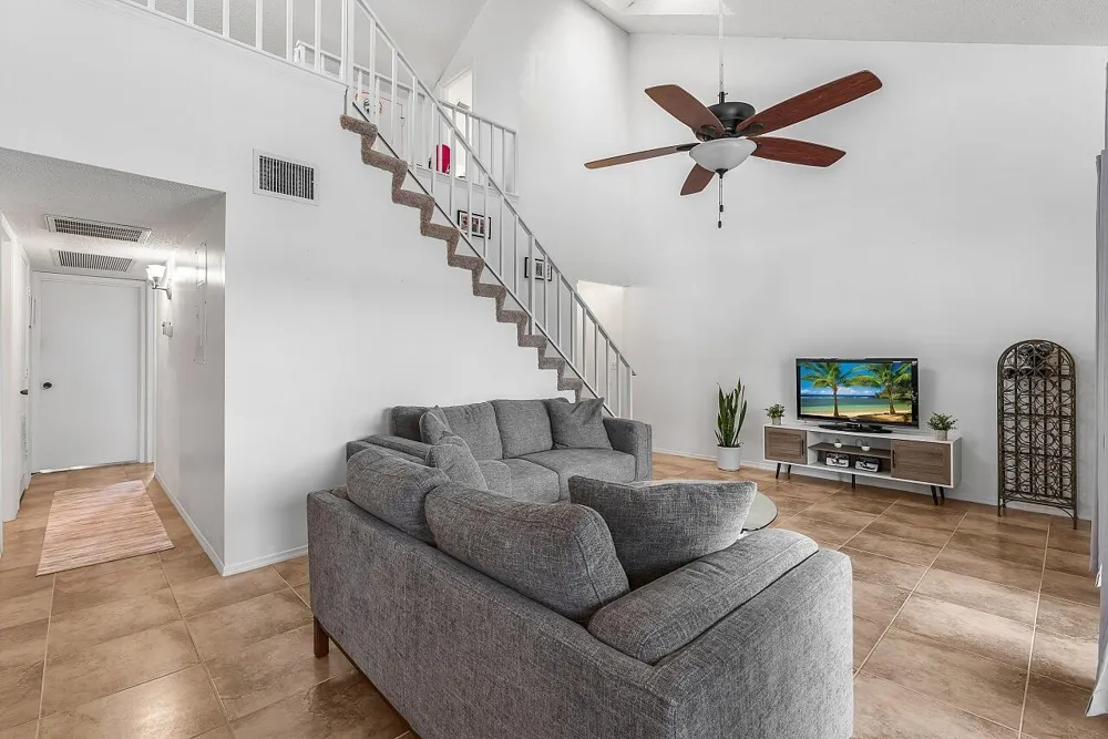 1965 Westminster Circle #6 Vero Beach, FL 32966