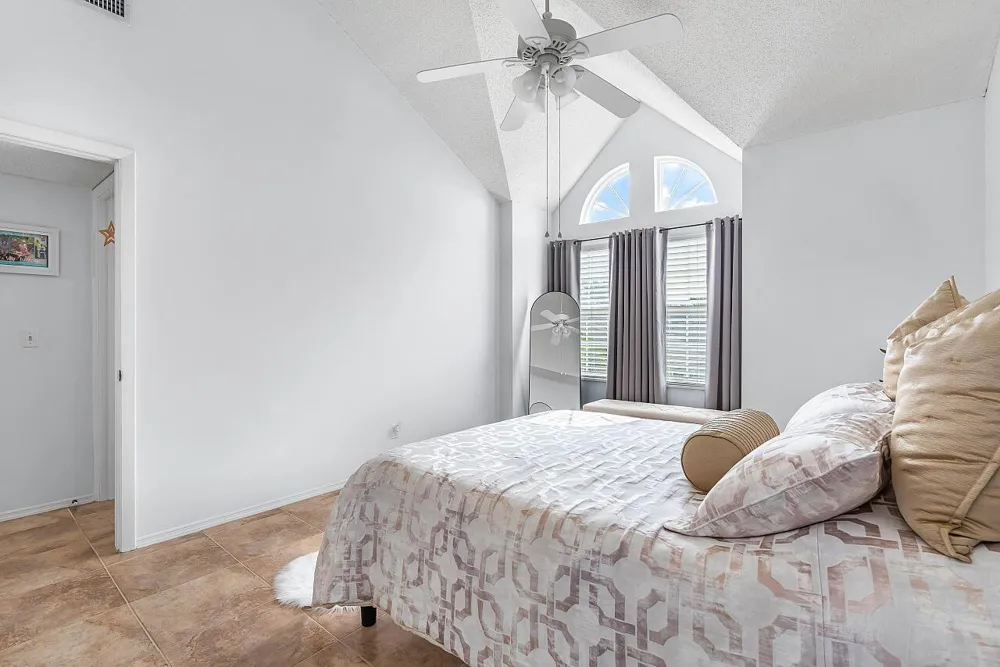1965 Westminster Circle #6 Vero Beach, FL 32966