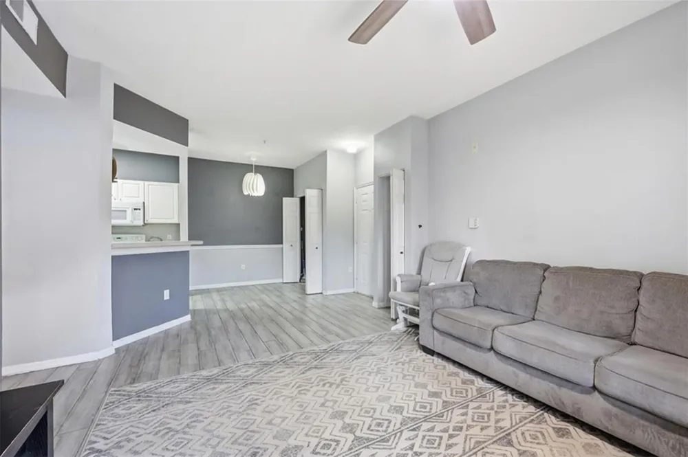 5518 Metrowest Boulevard #11-104 Orlando, FL 32811