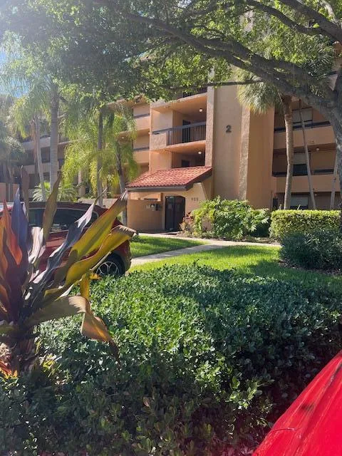 955 Dotterel Road #2111 Delray Beach, FL 33444