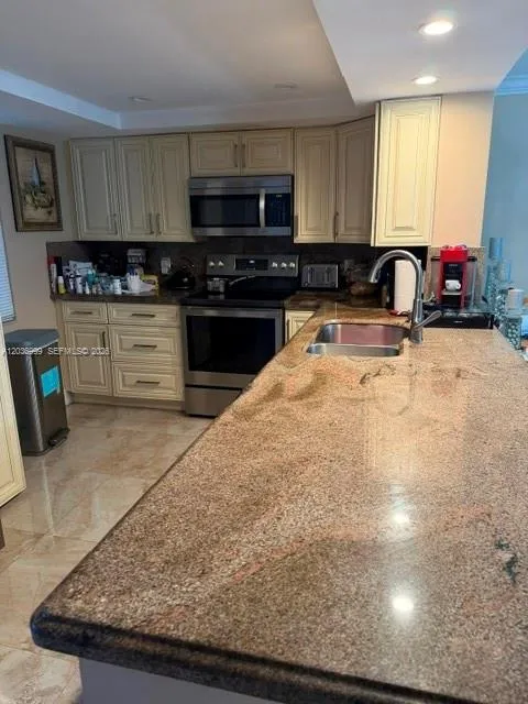 101 SE 3rd Ave #506 Dania Beach, FL 33004