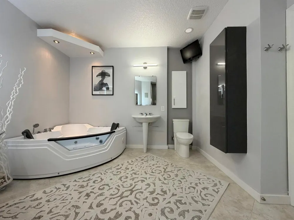 3880 Highway A1a #104 Hutchinson Island, FL 34949
