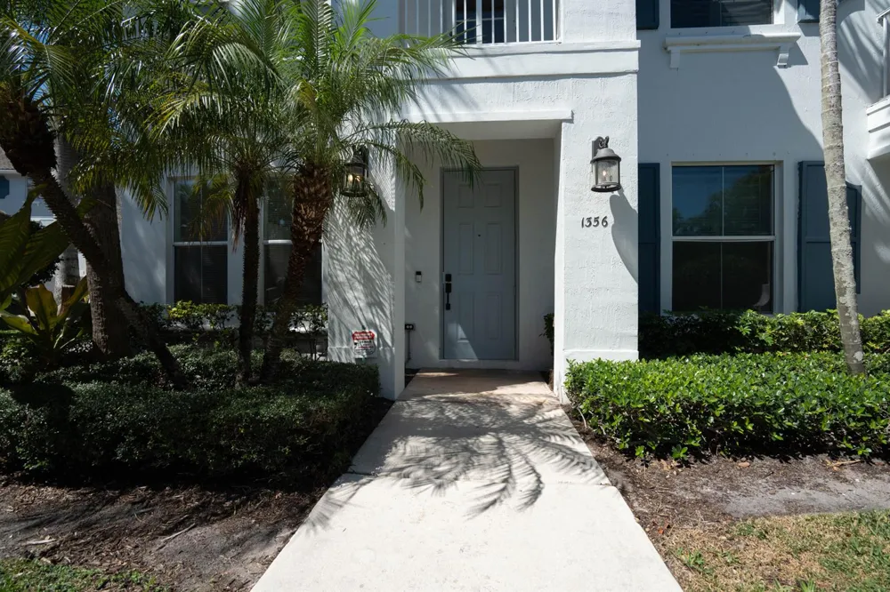 1356 Piazza Pitti Boynton Beach, FL 33426